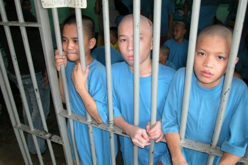 Straßenkinder werden für kleine Delikte eingesperrt