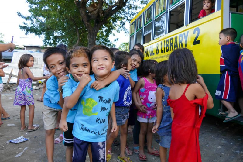 Mobile Schulen für Straßenkinder